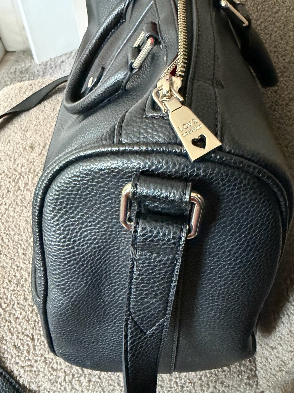 Love Moschino Black Pebbled Leather Weekender with Red Lining - Picture 5 of 10
